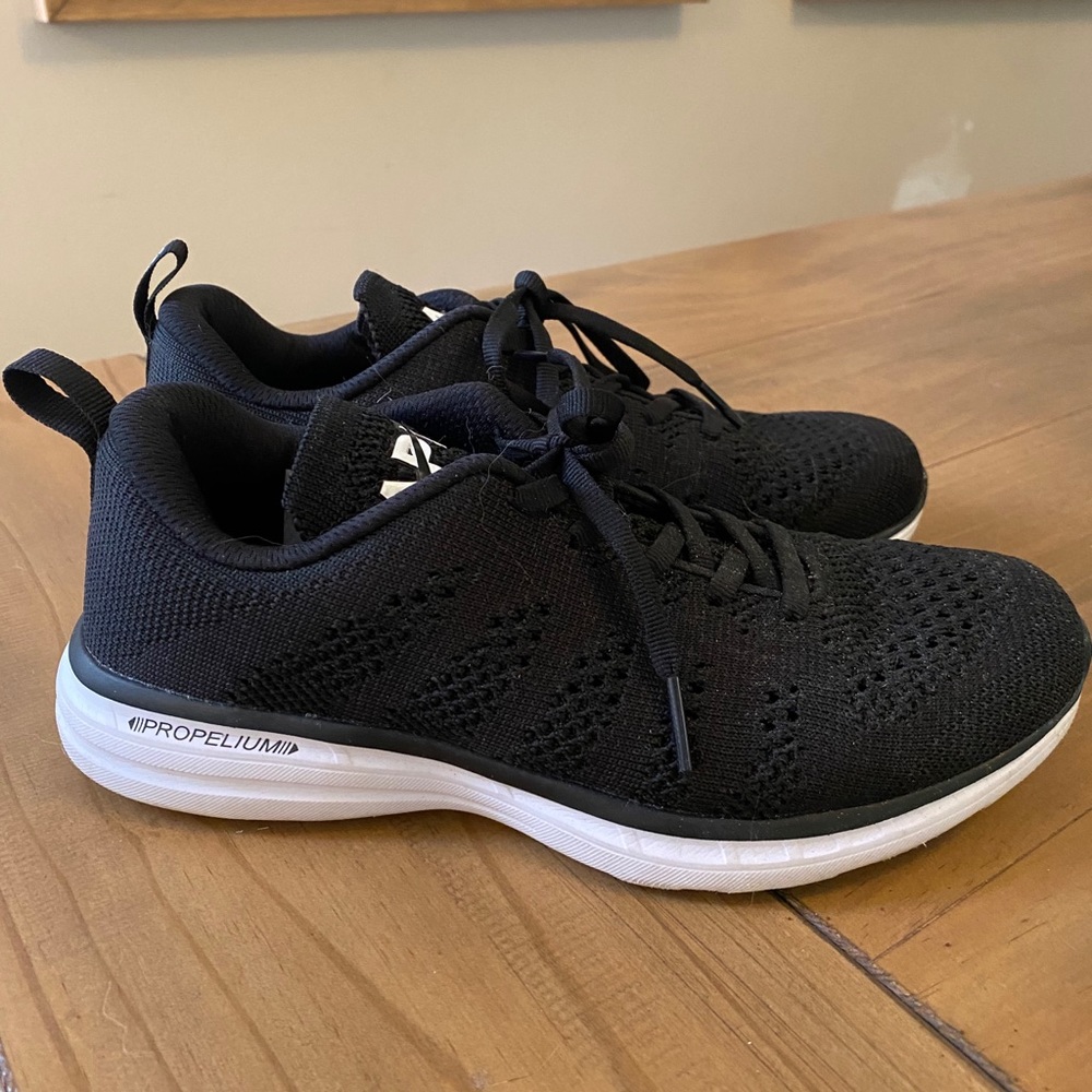 APL Women’s Techloom Pro shoes